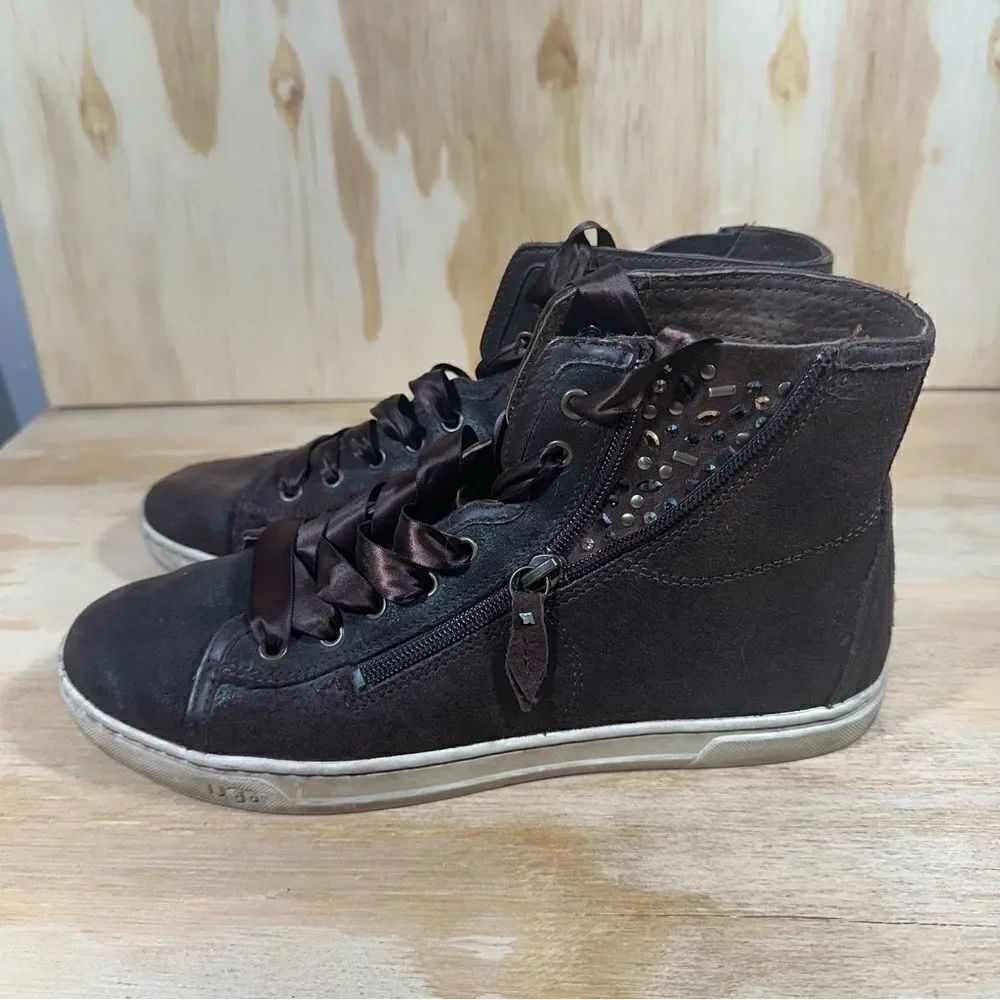 UGG Blaney Jeweled Sneakers Women’s Size 10